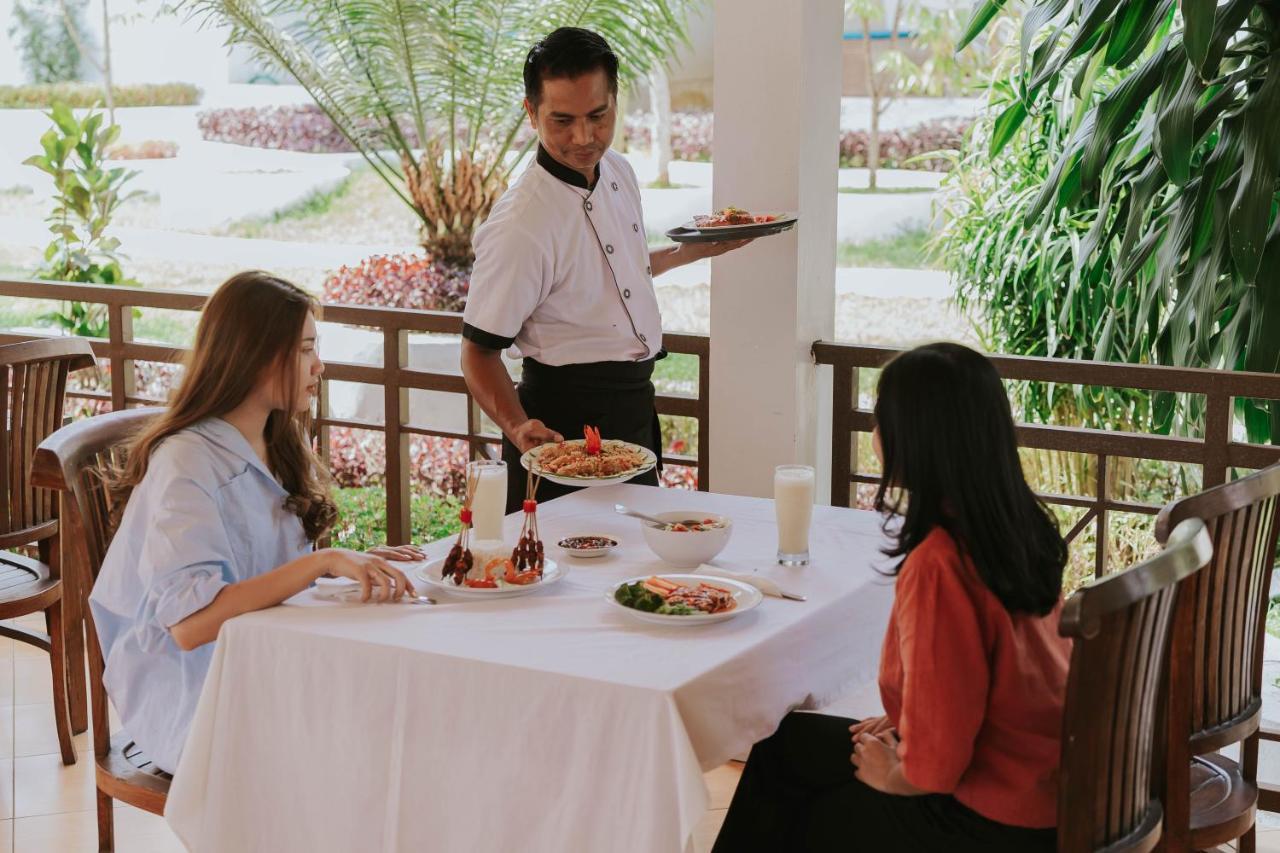 Nirvana Hotel Tetebatu Bagian luar foto